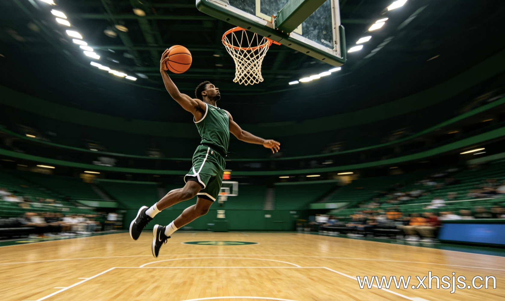 足球专栏撰稿人赵女士